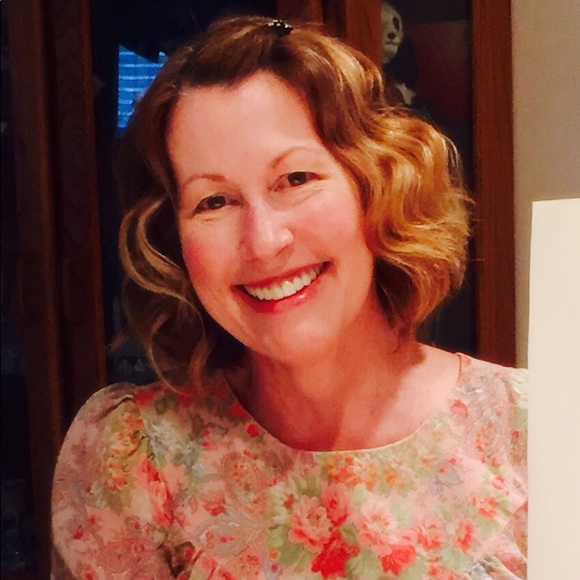 Meet your Posher, Jeannie - Picture 2 of 2